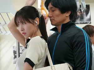 Con trai nhìn thấy má Trả bài với bạn học rồi sau đó …